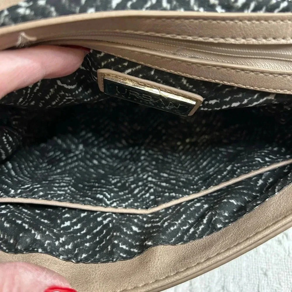 Urban‎ Expressions stylish Khloe crossbody saddle bag - Picture 10 of 14